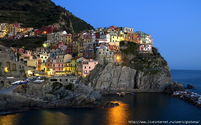 World___Italy_Houses_on_the_cliff_in_Liguria__Italy_064868_12 (700x437, 256Kb)