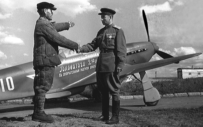 Как обычный пчеловод Ферапонт Головатый покупал самолеты для Красной Армии