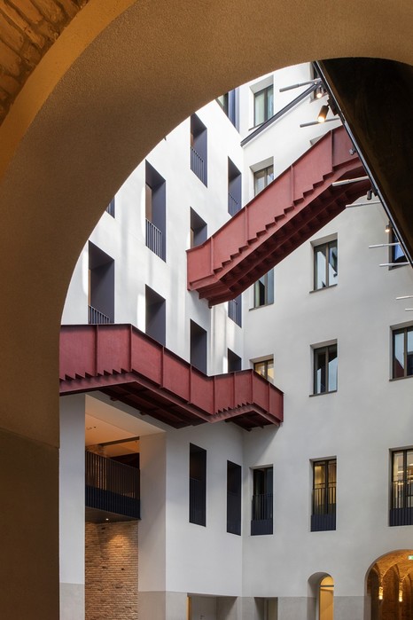 Интерьер и экстерьер кампуса Центрально Европейского университета в Будапеште