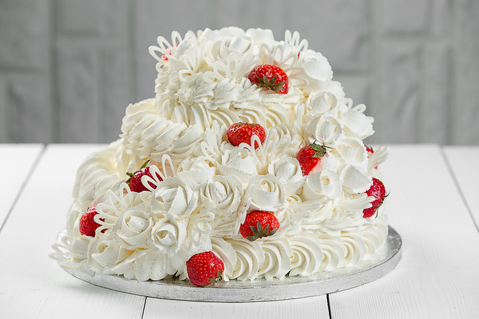 Красивые свадебные торты и сладости на свадьбу18 (700x466, 321Kb)