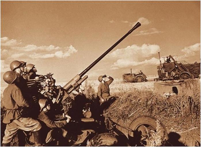 Уникальные фотографии, сделанные в первые дни Великой Отечественной войны 