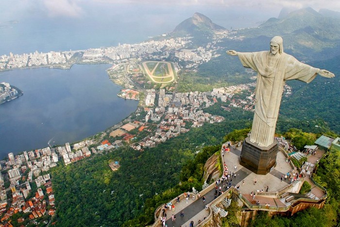 Самые популярные статуи в мире