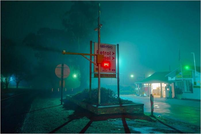 Ночные города в неоновом свете: фотограф Эльза Бледа