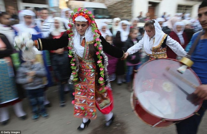 На странной свадьбе у горцев мусульман в Болгарии