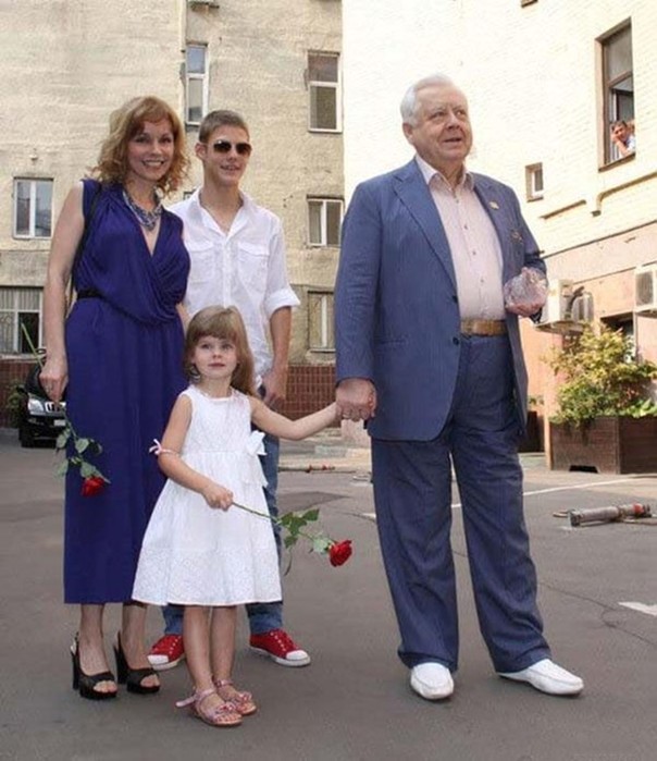 «Нет сил терпеть разлуку». 81 летний Олег Табаков высказался о чувствах к супруге