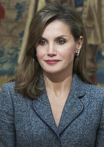 Queen-Letizia-2 (420x595, 226Kb)