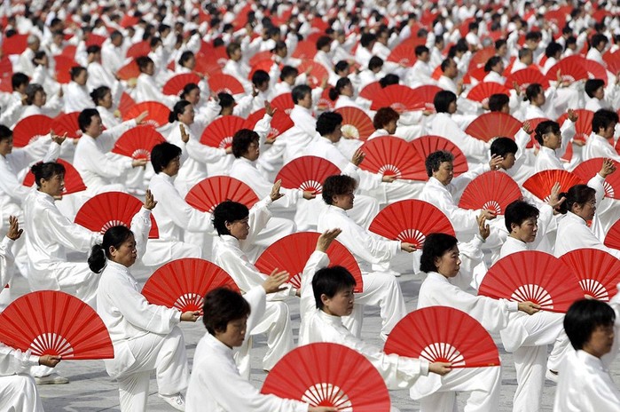 Искусство толпы — завораживающие фотографии из Китая