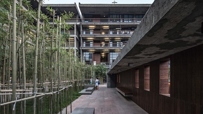 Многофункциональный комплекс West Village (Китай) с оригинальным дизайном 