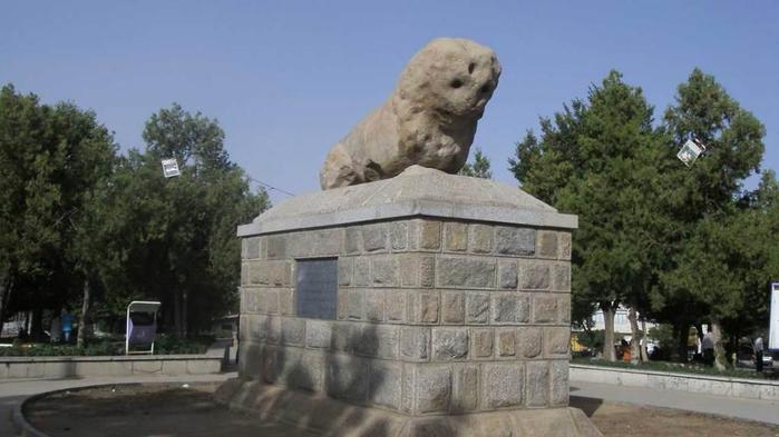 Stone-lion-of-Hamedan5419 (700x393, 40Kb)