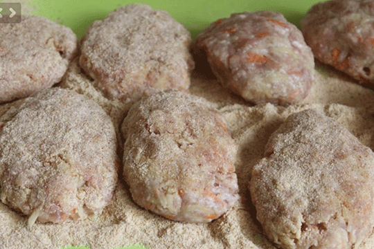 Мясные котлеты с овощной добавкой Мясные котлеты с овощной добавкой