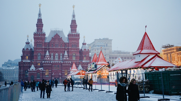 снежная Москва