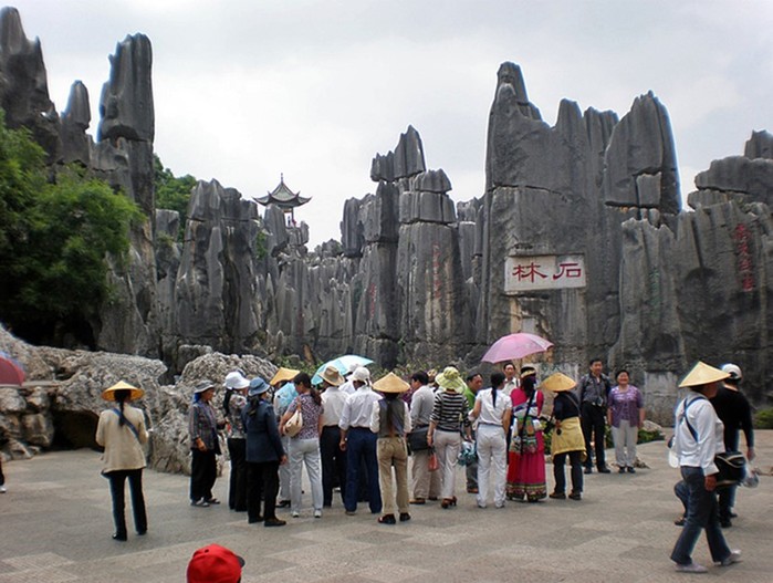Знаменитый каменный лес в провинции Юньнань (Китае)