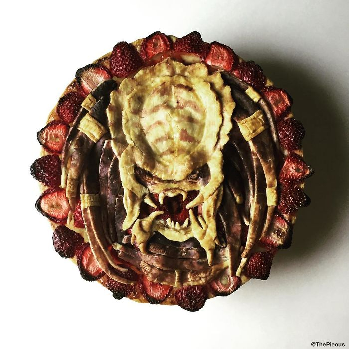 Artist-makes-incredible-pies-pop-culture-it-seems-a-crime-to-eat-a-work-of-art-of-this-5a6a27cdc8ecc__700 (700x700, 317Kb)