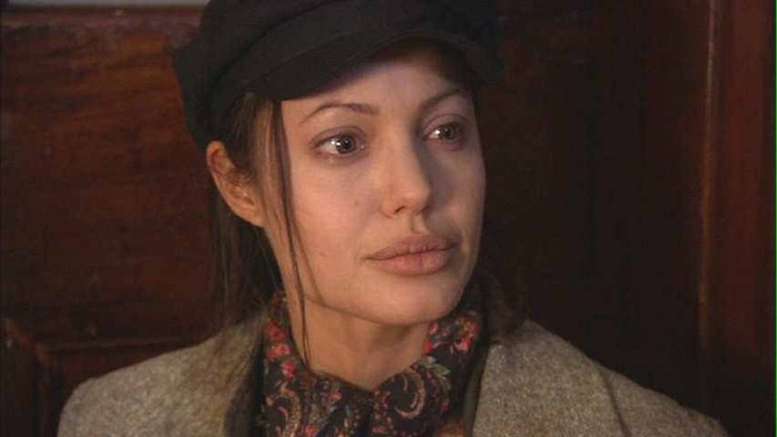 Семь фильмов, за которые Анджелине не должно быть стыдно