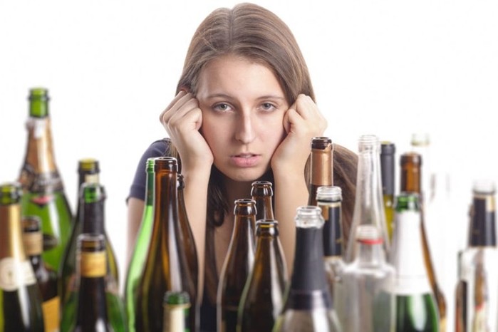 Ученые договорились, какую дозу алкоголя считать безопасной для здоровья