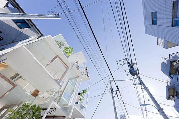 Как японцы живут в прозрачном доме: фотографии