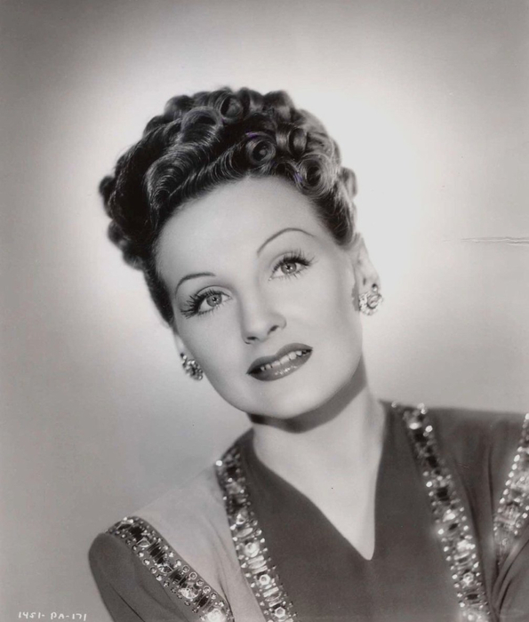 1007 Constance Moore  (595x700, 225Kb)