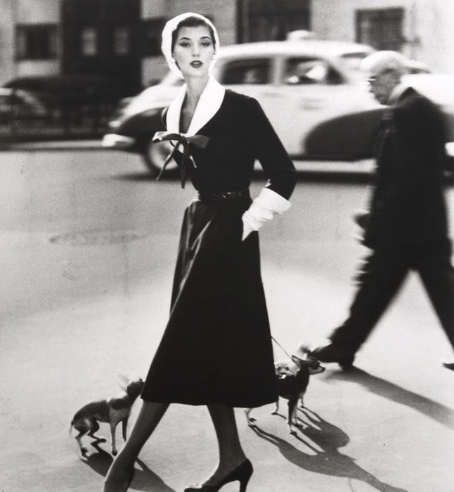 Норман Паркинсон — эксцентричный британский мастер, который вдохнул жизнь в модную фотографию 