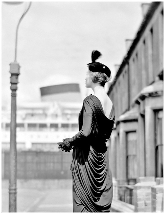 Норман Паркинсон — эксцентричный британский мастер, который вдохнул жизнь в модную фотографию 