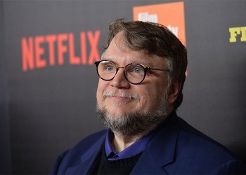 6073048_gilermo_del_toro_ulybaetsja (350x250, 23Kb)