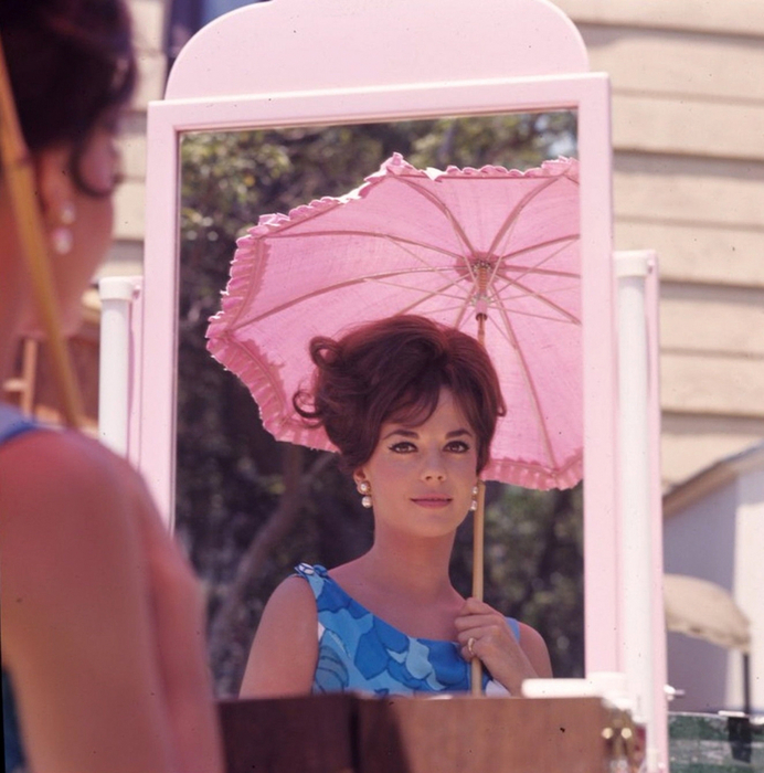 1118 Natalie Wood     (692x700, 427Kb)