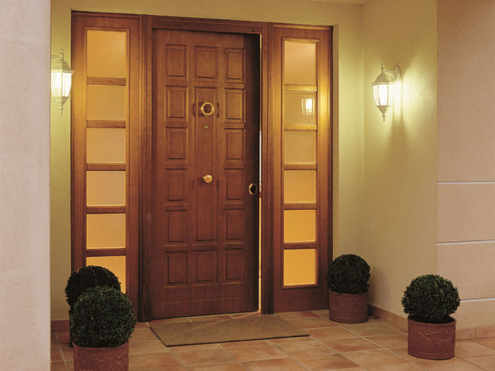 Входные двери в вашей квартире1 (700x525, 321Kb)