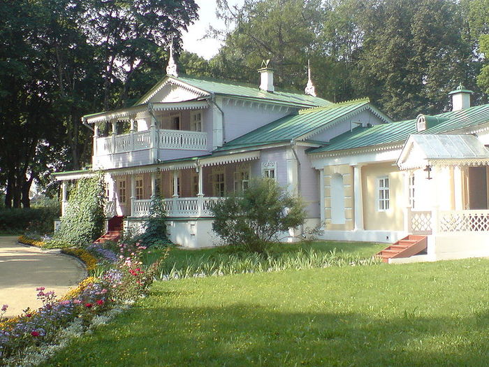 800px-Spasskoye-Lutovinovo1 (700x525, 121Kb)