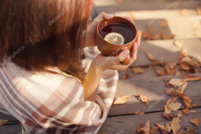 depositphotos_84986772-stock-photo-warm-cup-of-hot-coffee (700x466, 272Kb)