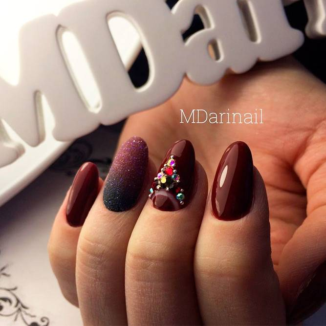 JamAdvice_com_ua_claret-manicure-with-rhinestones-20 (667x667, 200Kb)