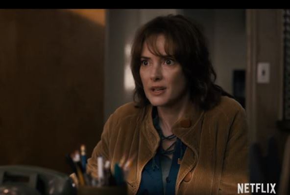 winona-ryder-stranger-things-09jun16 (592x399, 25Kb)