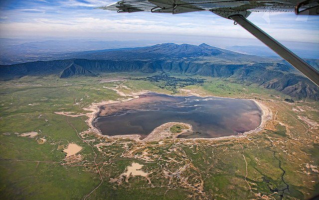 1200px-Ngorongoro кратер 13 (640x402, 302Kb)