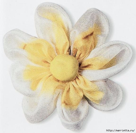 Цветы из ткани. Маргаритки из лент (7) (575x562, 151Kb)