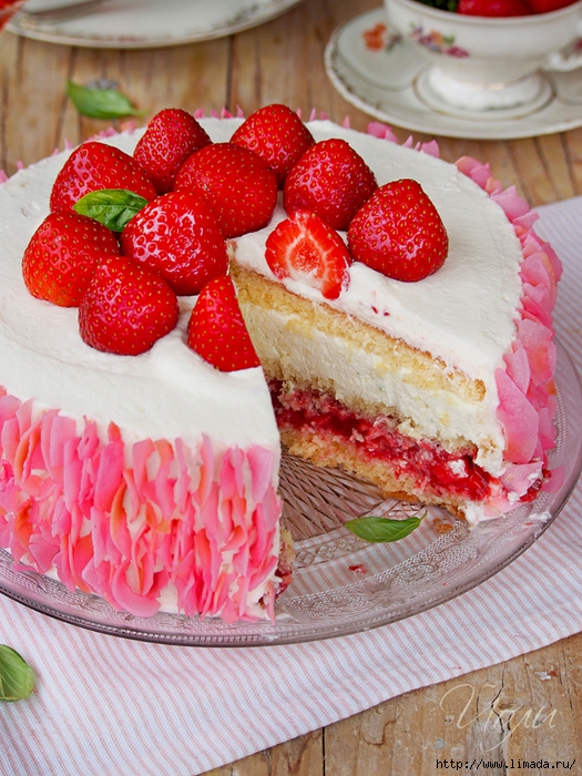 coconut_cake_strawberries_2 (525x700, 361Kb)