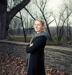 elizabeth_gilbert (250x260, 29Kb)