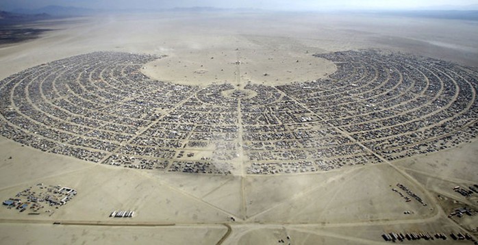Временные города: как построить мегаполис за месяц