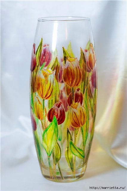 Роспись стеклянной вазы витражными красками (3) (426x640, 126Kb)