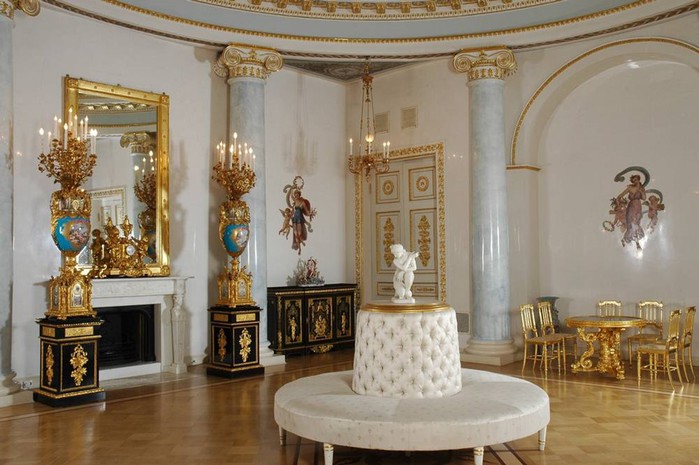 Роскошный дворец Юсуповых на Мойке в Санкт-Петербурге