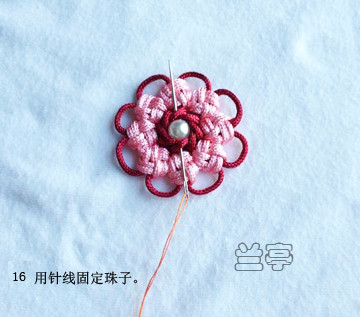 Цветочки из веревки китайскими узлами (19) (360x317, 105Kb)
