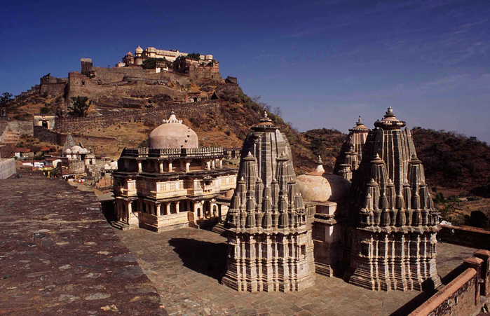 Kumbhalgarh Fort 2 (700x451, 394Kb)