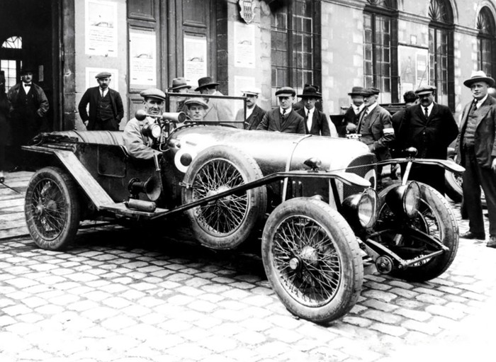 Фото: Самые первые автомобили в истории крупнейших брендов