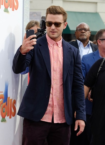 132138781_justintimberlakevoting25oct1602 (404x560, 66Kb)