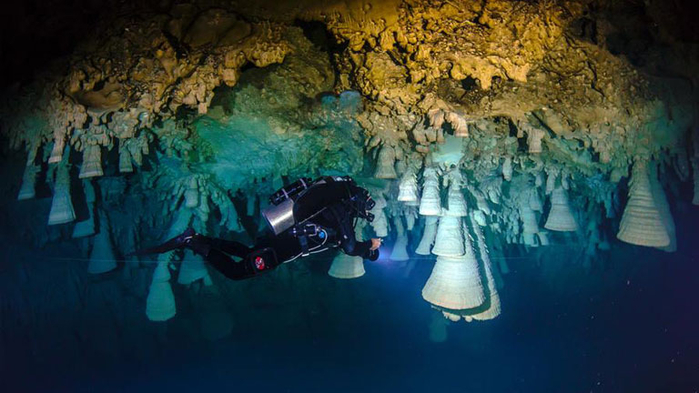 подводная пещера Cenote Zapote в мексике 3 (700x393, 295Kb)