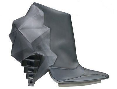 4070986_botinki_ot_balenciaga_2008_ (400x304, 11Kb)