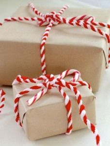 candy-cane-christmas-gift-wrap-227x300 (227x300, 66Kb)