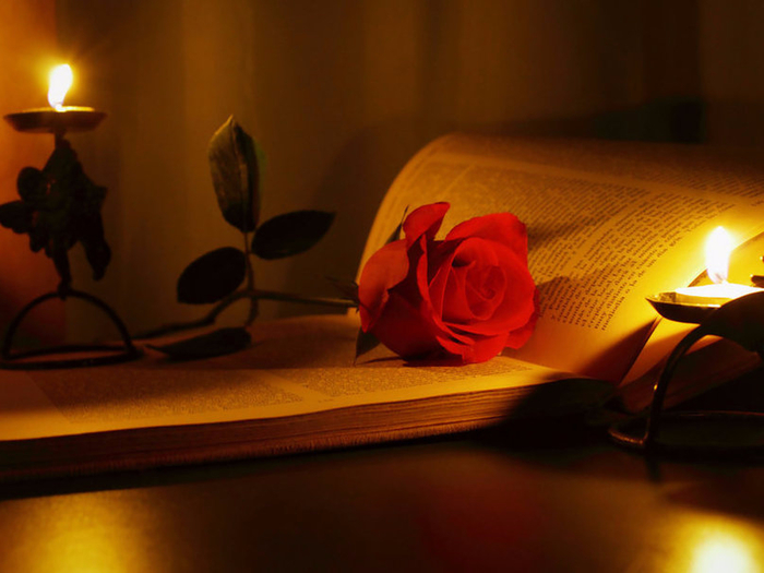 384809__candle-light-rose_p (700x525, 300Kb)