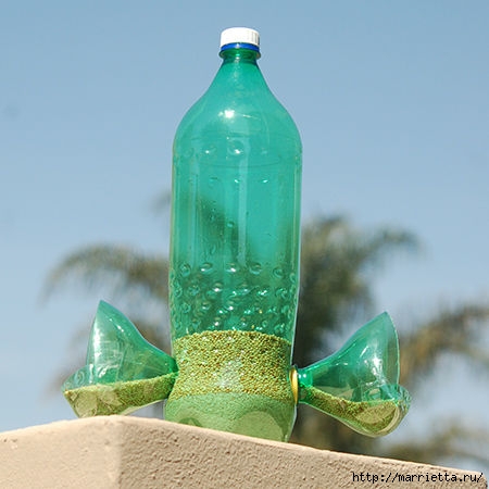 Кормушка для птиц из пластиковой бутылки. Мастер-класс.
