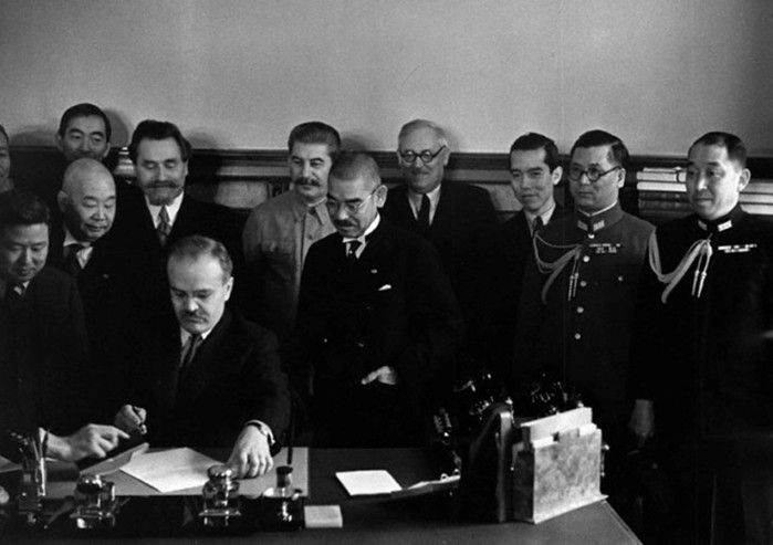 Почему Япония сразу не напала на СССР до поражения Германии