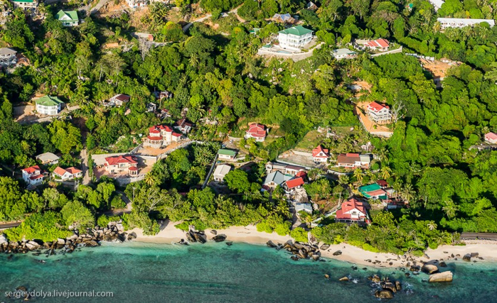 Seychelles-Islands-from-a-height-13 (700x427, 509Kb)