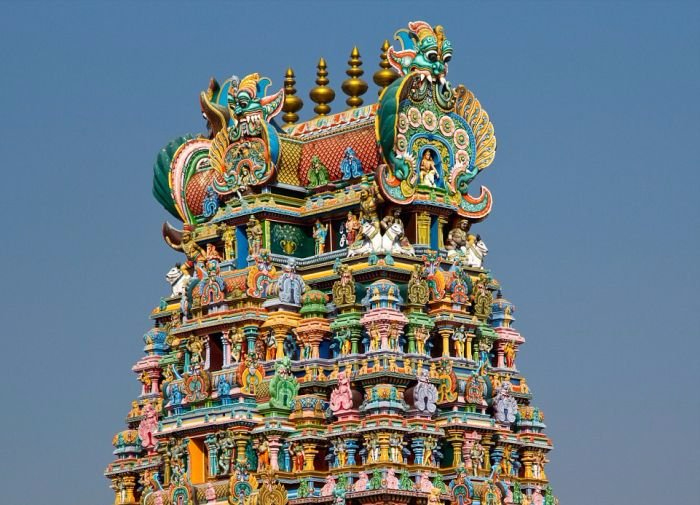 unikalnye-skulptury-indijskogo-xrama-minakshi-v-indii-9 (700x505, 331Kb)