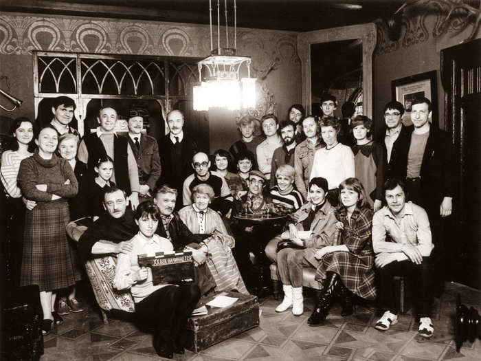 zakulisnye-kadry-sovetskogo-kino_32 (700x525, 386Kb)